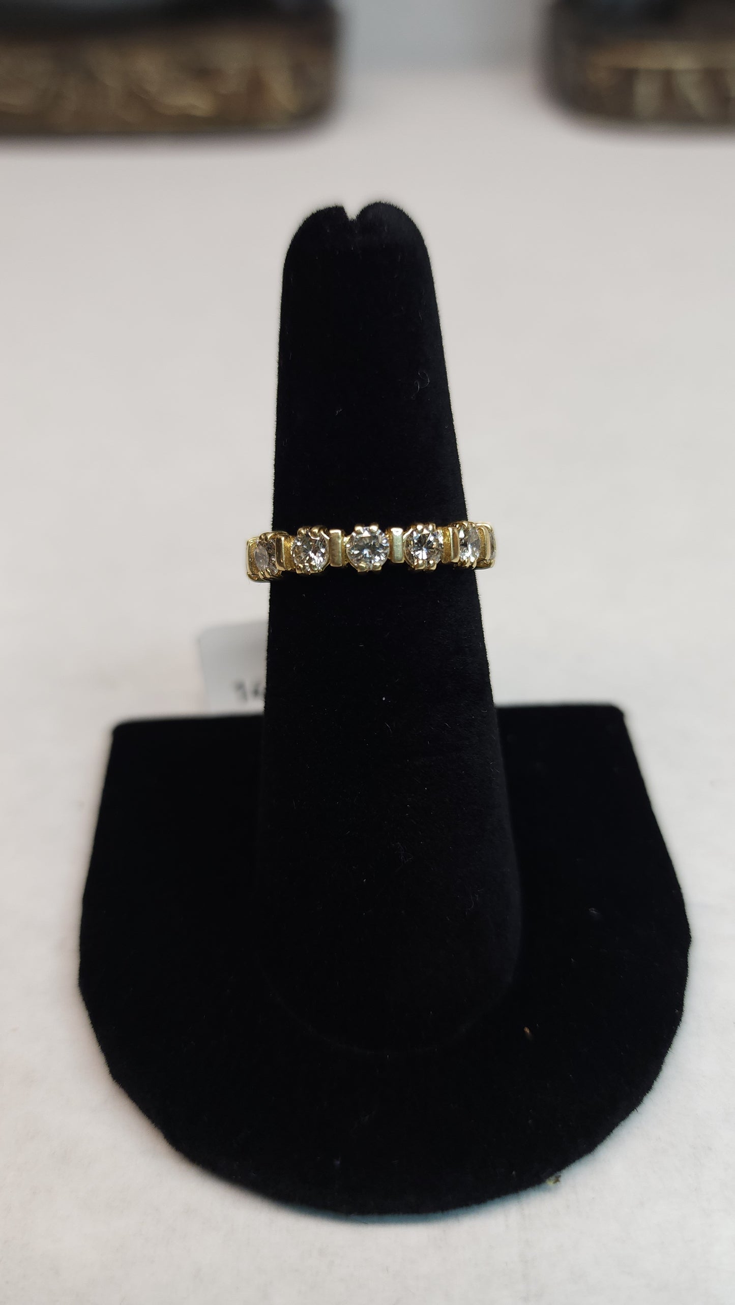 Women's 14k Yellow Gold Ring w/ 7 Natural Diamonds